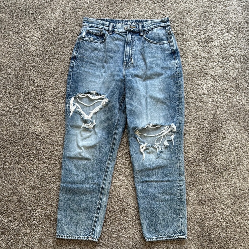 American Eagle curvy mom jean size 6